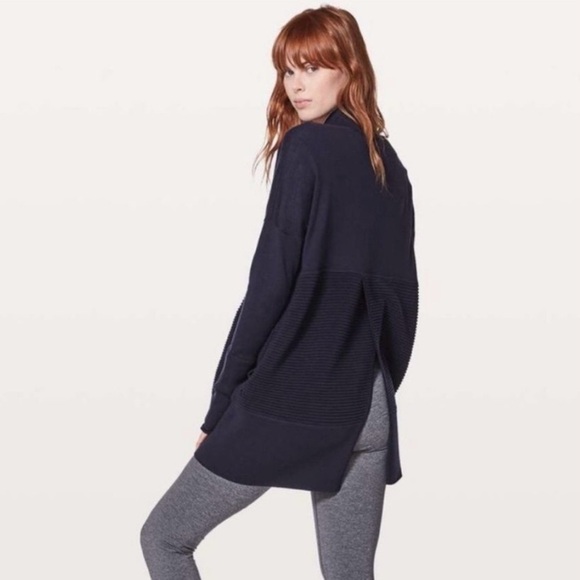 Lululemon Sit In Lotus Split Back Sweater Merino Wool Cardigan Navy Blue Size 10 - Picture 2 of 10